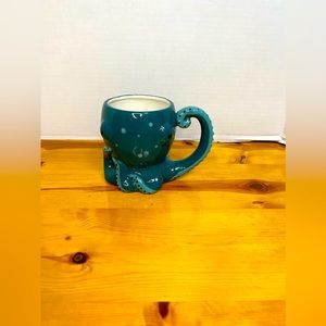 Boston Warehouse Blue/Teal Octopus Ceramic Mug 18 oz